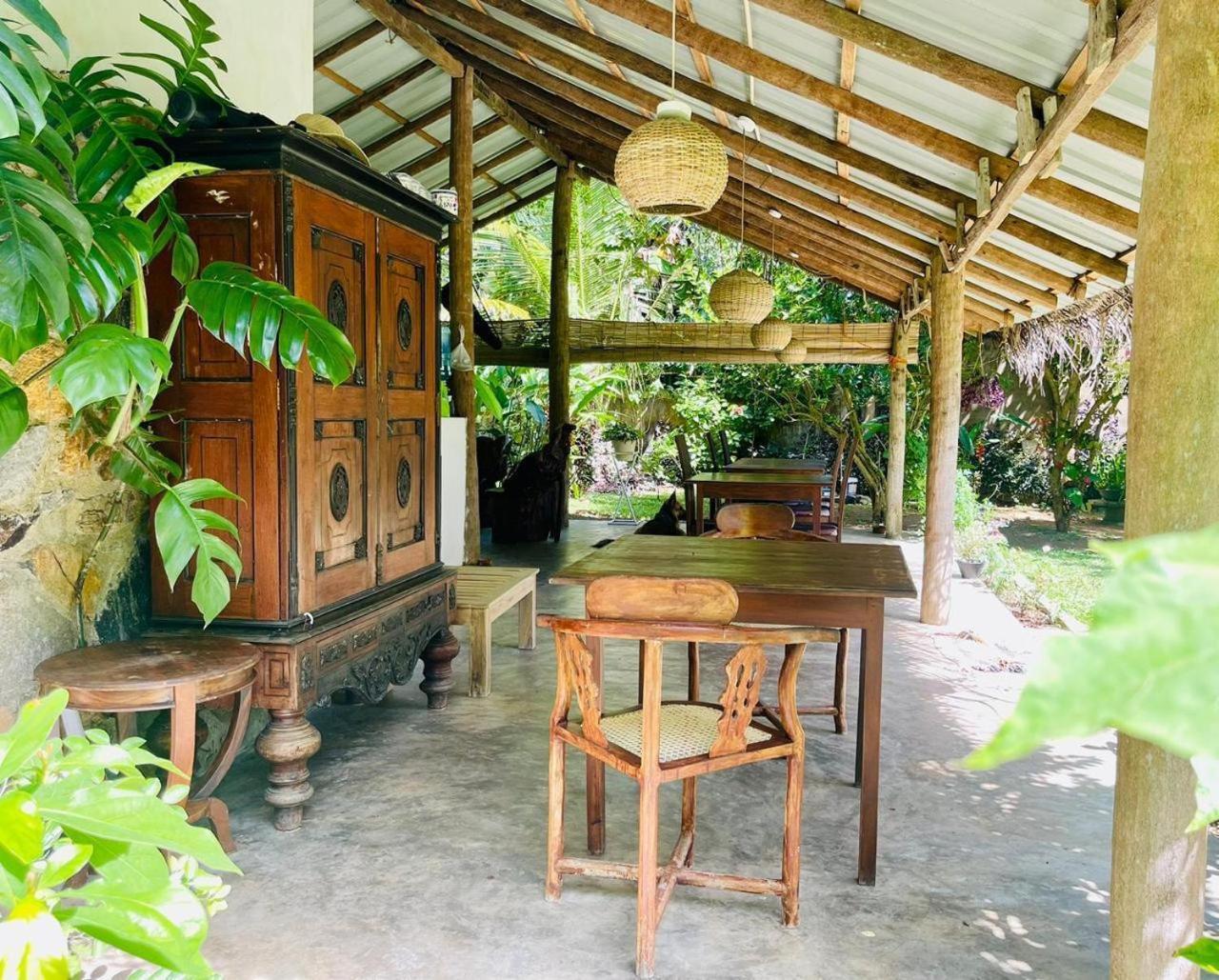 Villa Fiori Хіккадува Екстер'єр фото